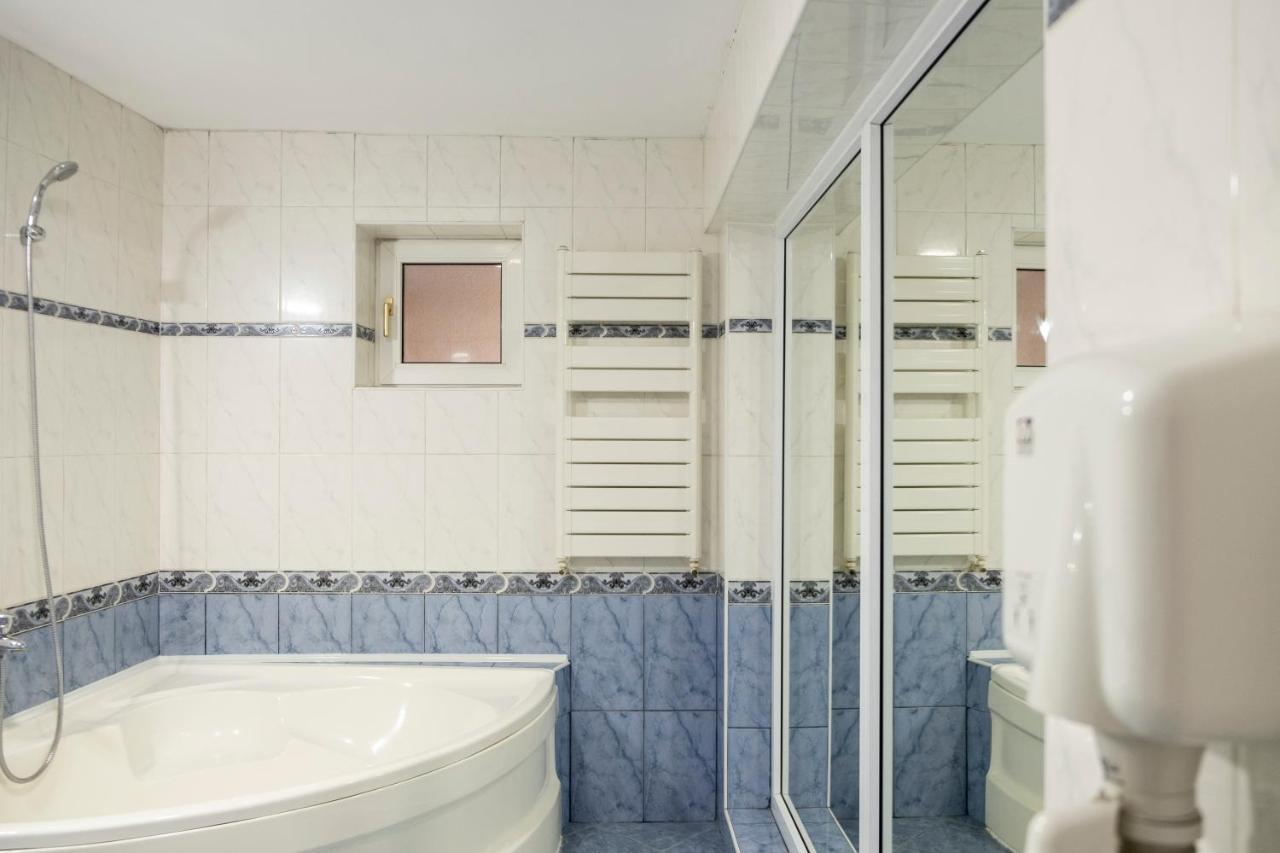 Casa Gabriela Hotel Boekarest Buitenkant foto